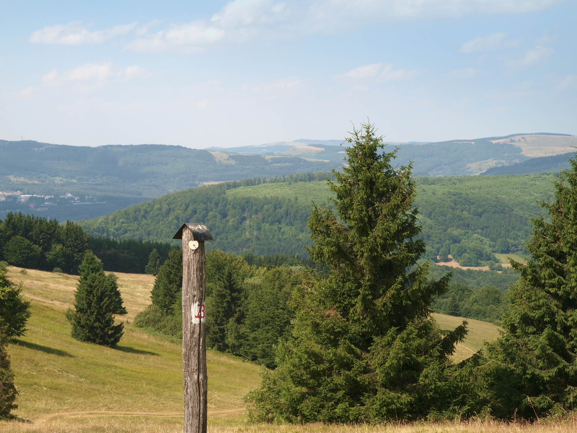 Rhön-Rundweg 3 Schwarze Berge - rhönführer.de